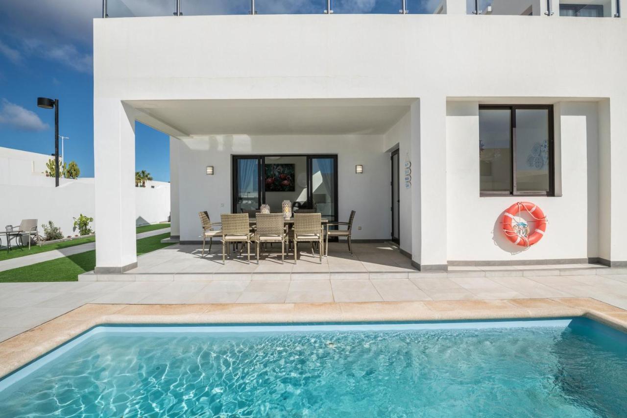 Casa Dubh Linn Плая Бланка Екстериор снимка