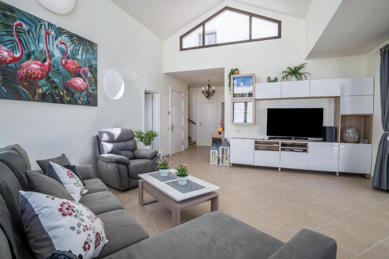Casa Dubh Linn Плая Бланка Екстериор снимка