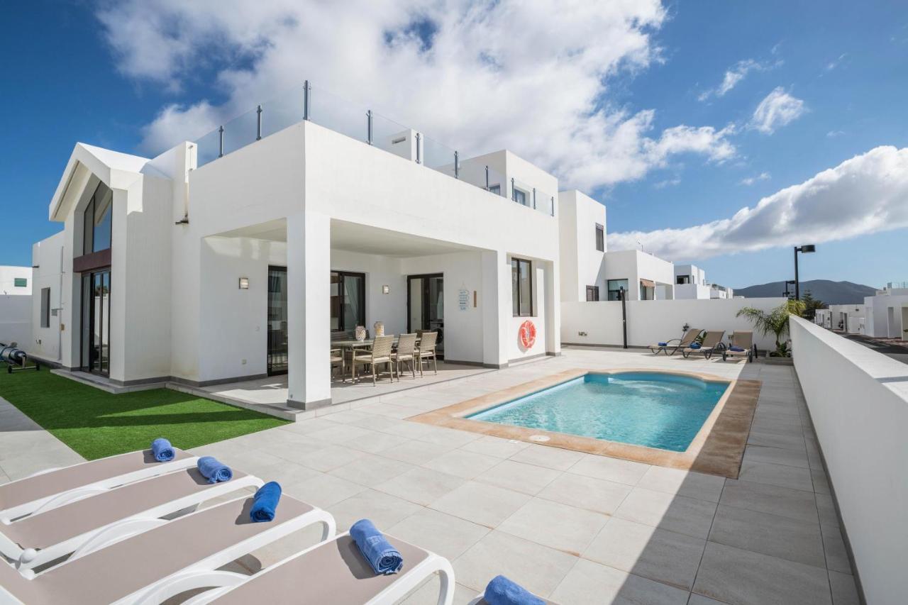 Casa Dubh Linn Плая Бланка Екстериор снимка